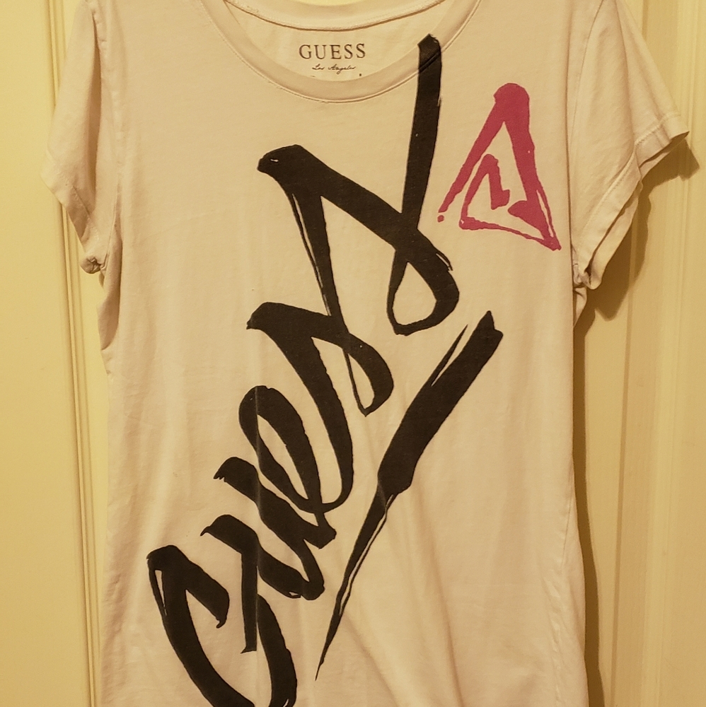 Women's Guess T-shirt